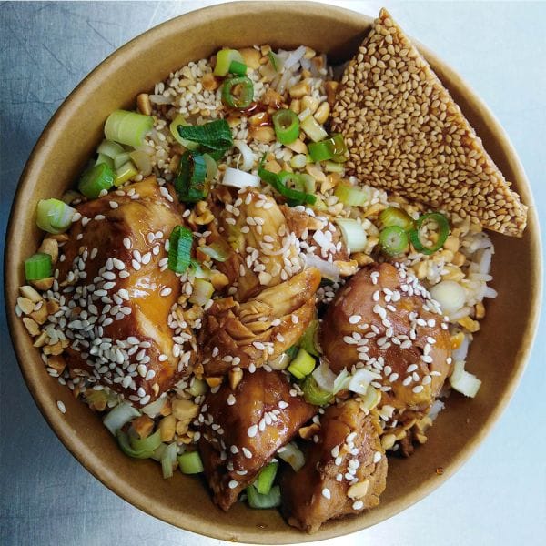 Buddha Bowl au poulet mariné fait maison